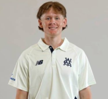 Reiley in Victoria kit